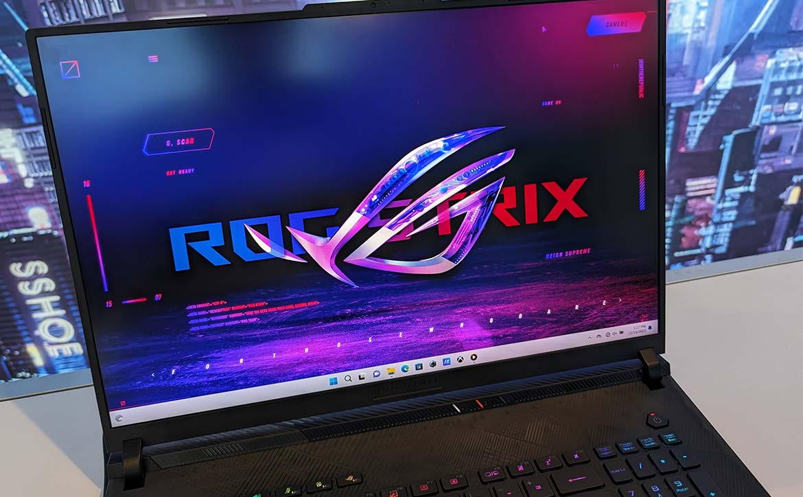 The ASUS ROG Strix SCAR 18 gaming laptop