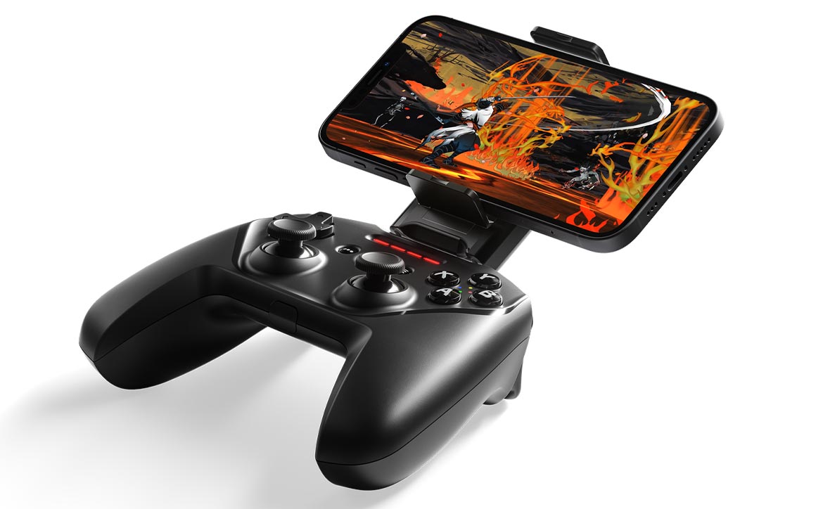 SteelSeries Nimbus+ iPhone game controller